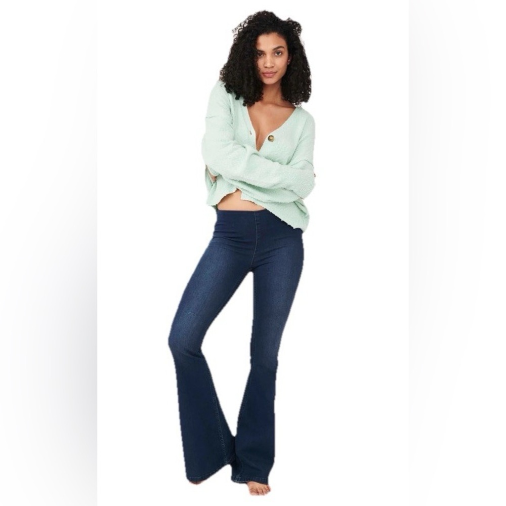 Free People We The Free Pull On Dark Blue Flare Bell Bottom Jeans Size 25